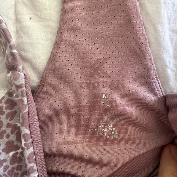 Workout top - Picture 3 of 3